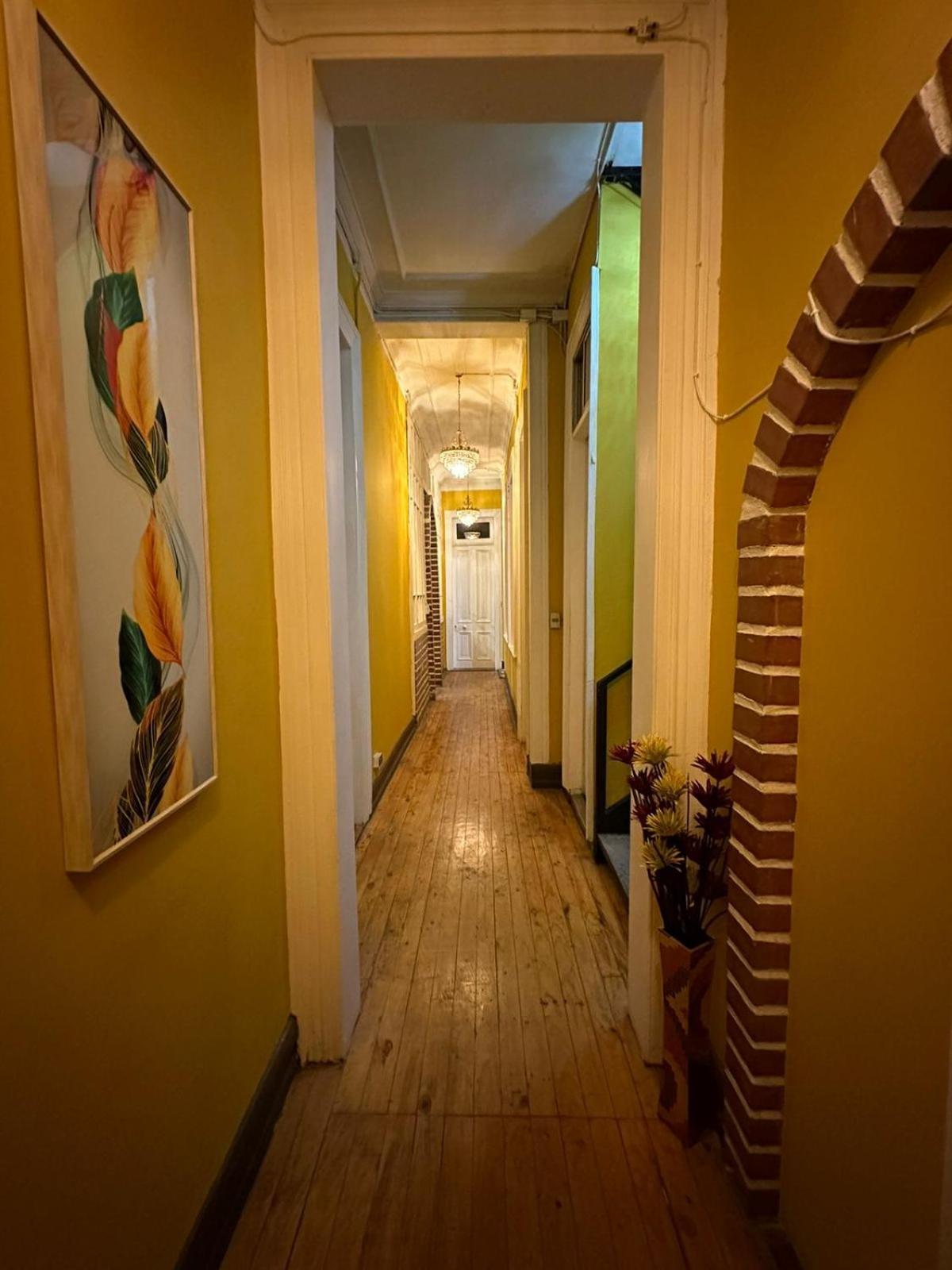 Hotel Das Gelbe Haus Valparaíso Esterno foto
