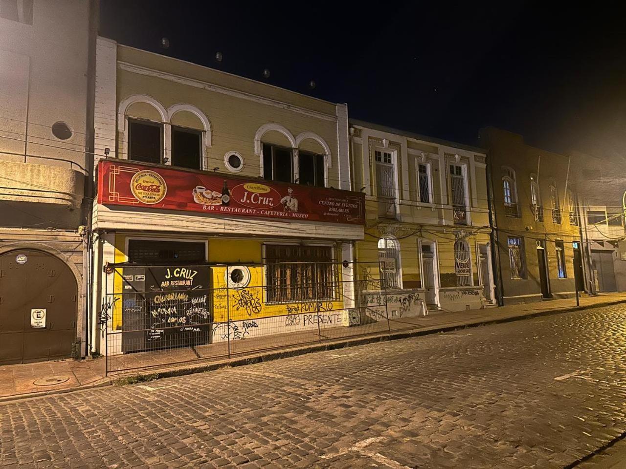 Hotel Das Gelbe Haus Valparaíso Esterno foto