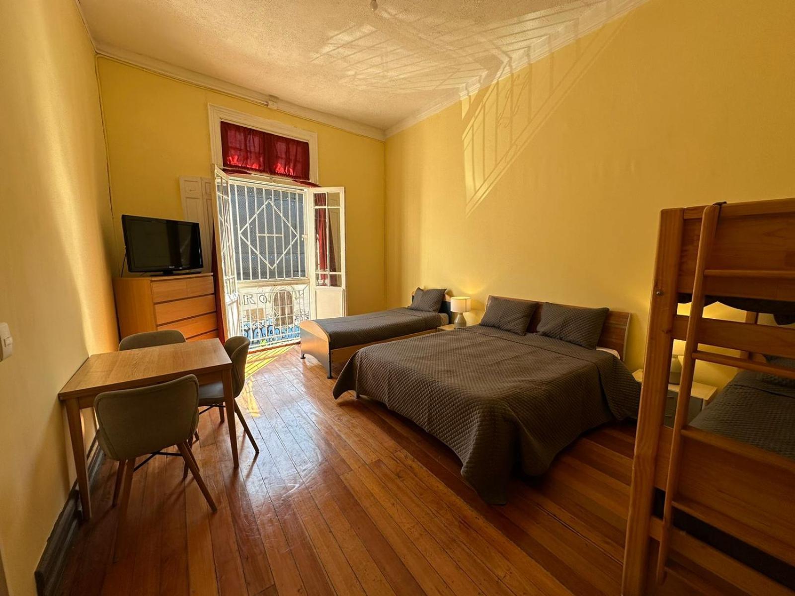 Hotel Das Gelbe Haus Valparaíso Esterno foto